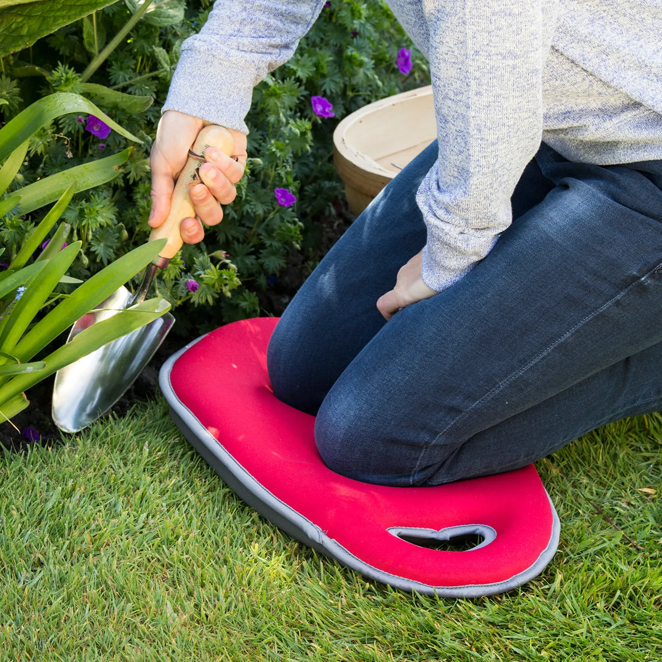 FloraBrite Pink Kneelo® Garden Kneeler