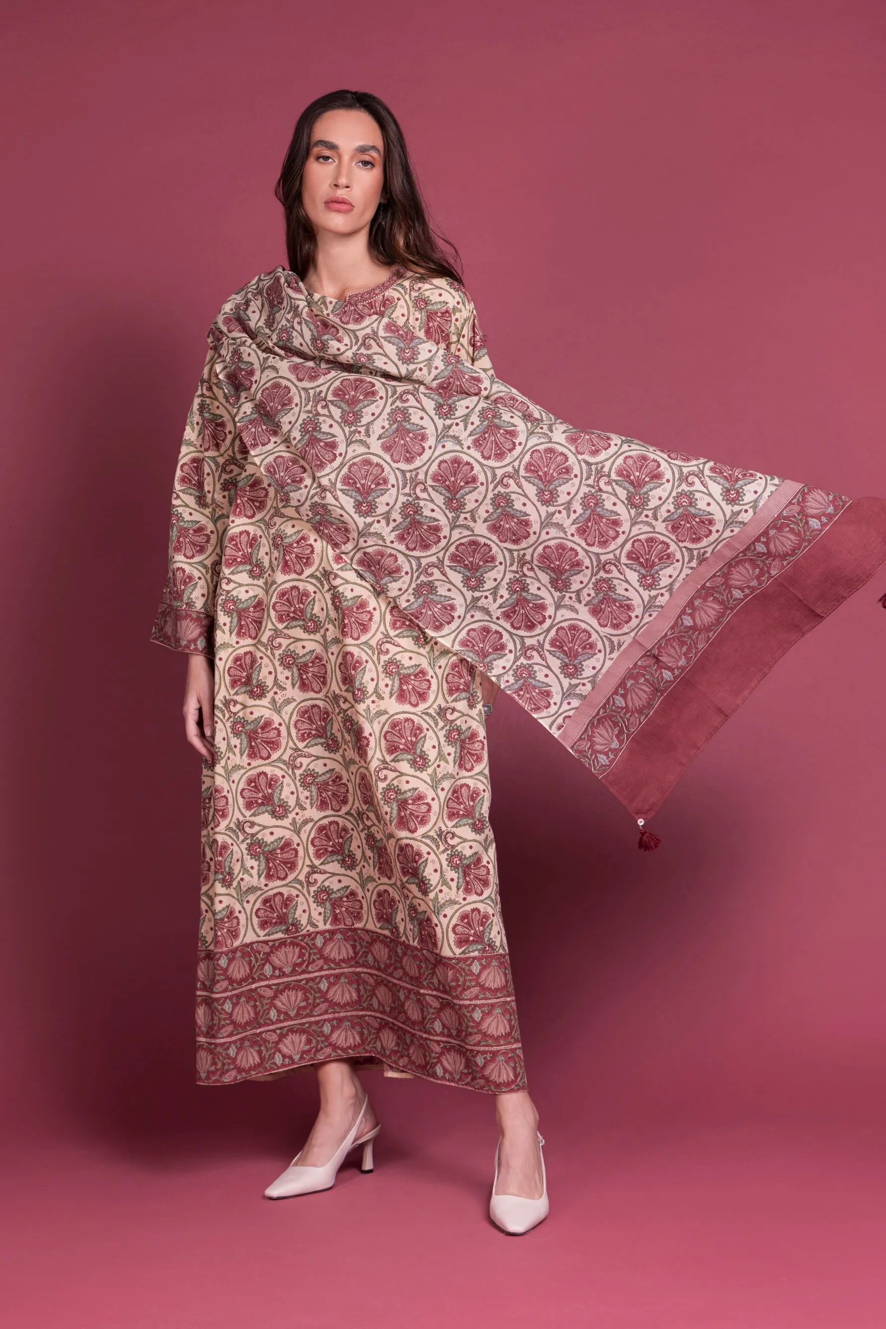 Gol - E - Anar Surkh Kaftan