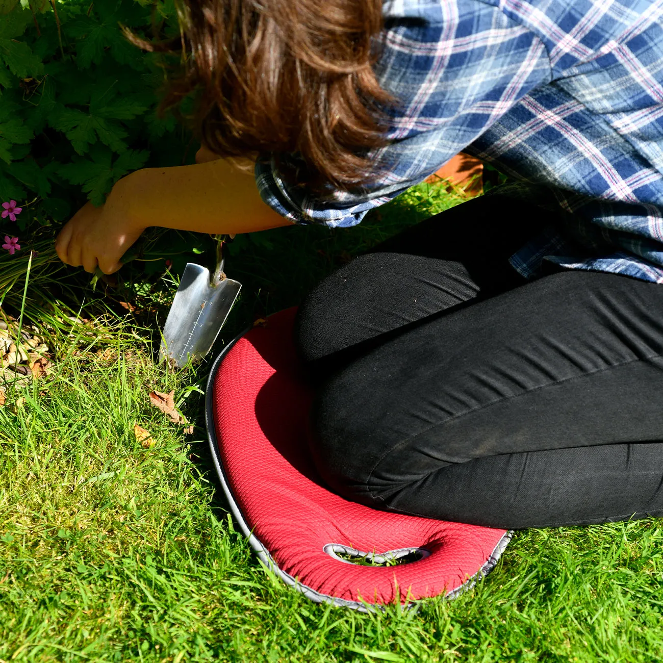 Sangria Kneelo® Garden Kneeler